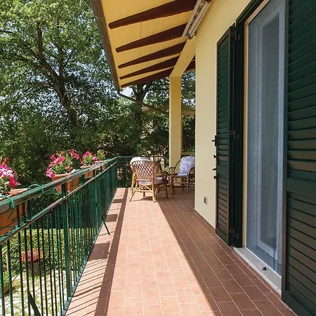 Four-bedroom Holiday Pg With Lake View 02 Tuoro sul Trasimeno
