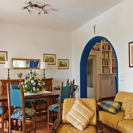 Four-bedroom Holiday Pg With Lake View 02 Nyaraló