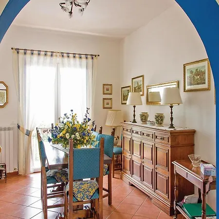 Four-bedroom Holiday Pg With Lake View 02 Tuoro sul Trasimeno